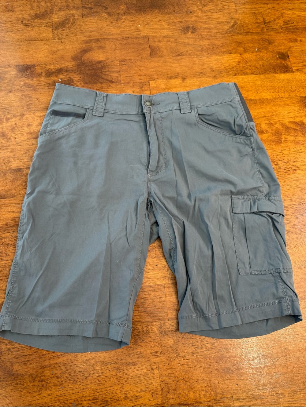 Columbia Silver Ridge Cargo Shorts Men’s 30w gray Belted Hiking Fishing 10in